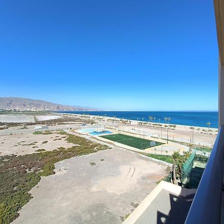 Mar Y Sal 12 Suites, Gran Terraza Con Vistas Al Mar, 2 Hab, Garaje Y Piscina Roquetas de Mar Eksteriør billede