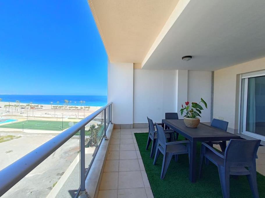Mar Y Sal 12 Suites, Gran Terraza Con Vistas Al Mar, 2 Hab, Garaje Y Piscina Roquetas de Mar Eksteriør billede
